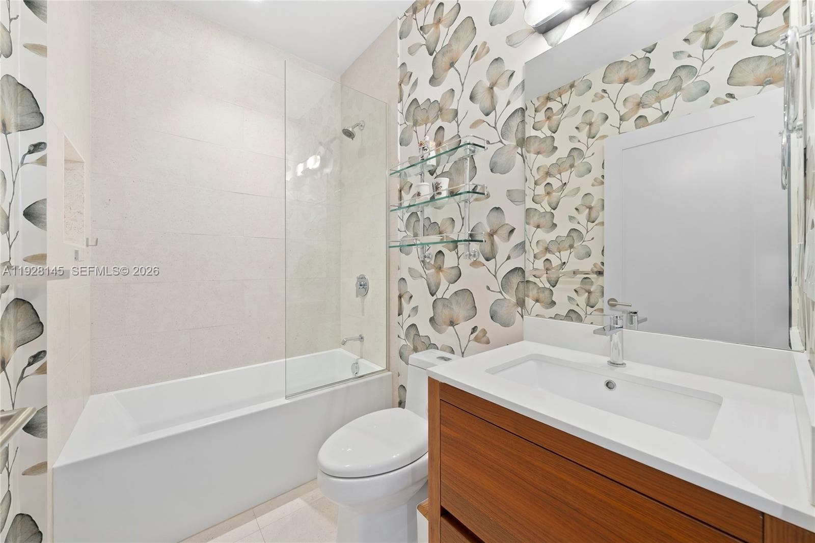 3581 E Glencoe St 403 photo 24