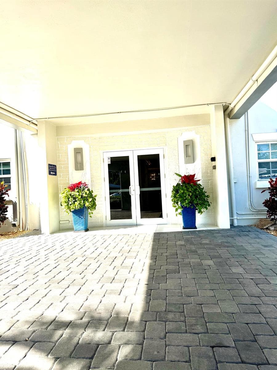 1439 S Ocean Boulevard 303 photo 12