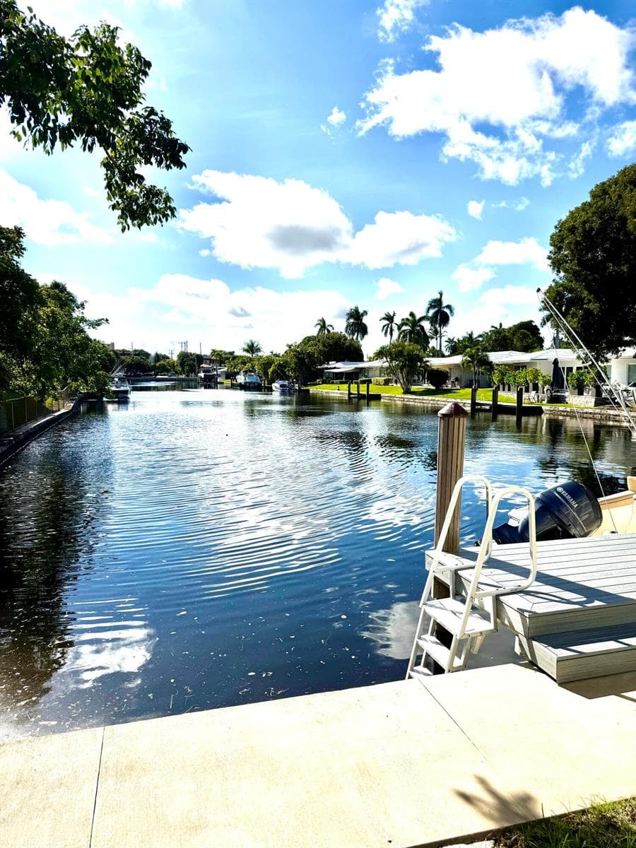 1439 S Ocean Boulevard 303 photo 7