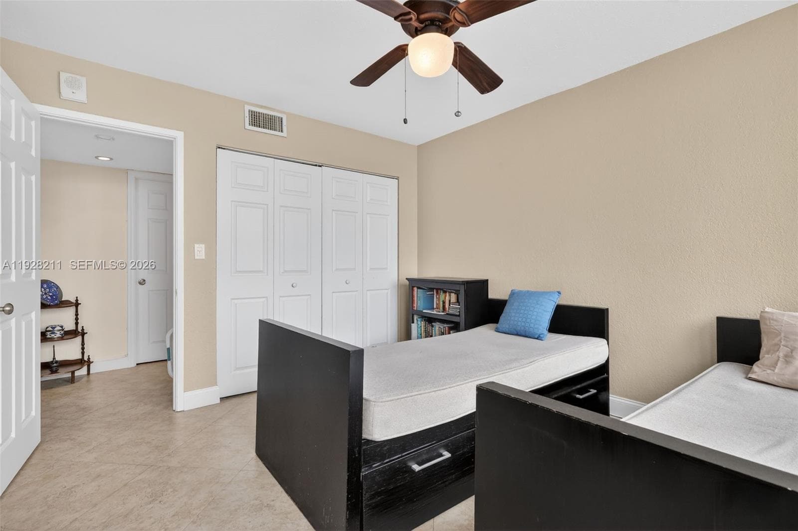 7135 Collins Ave 1015 photo 18