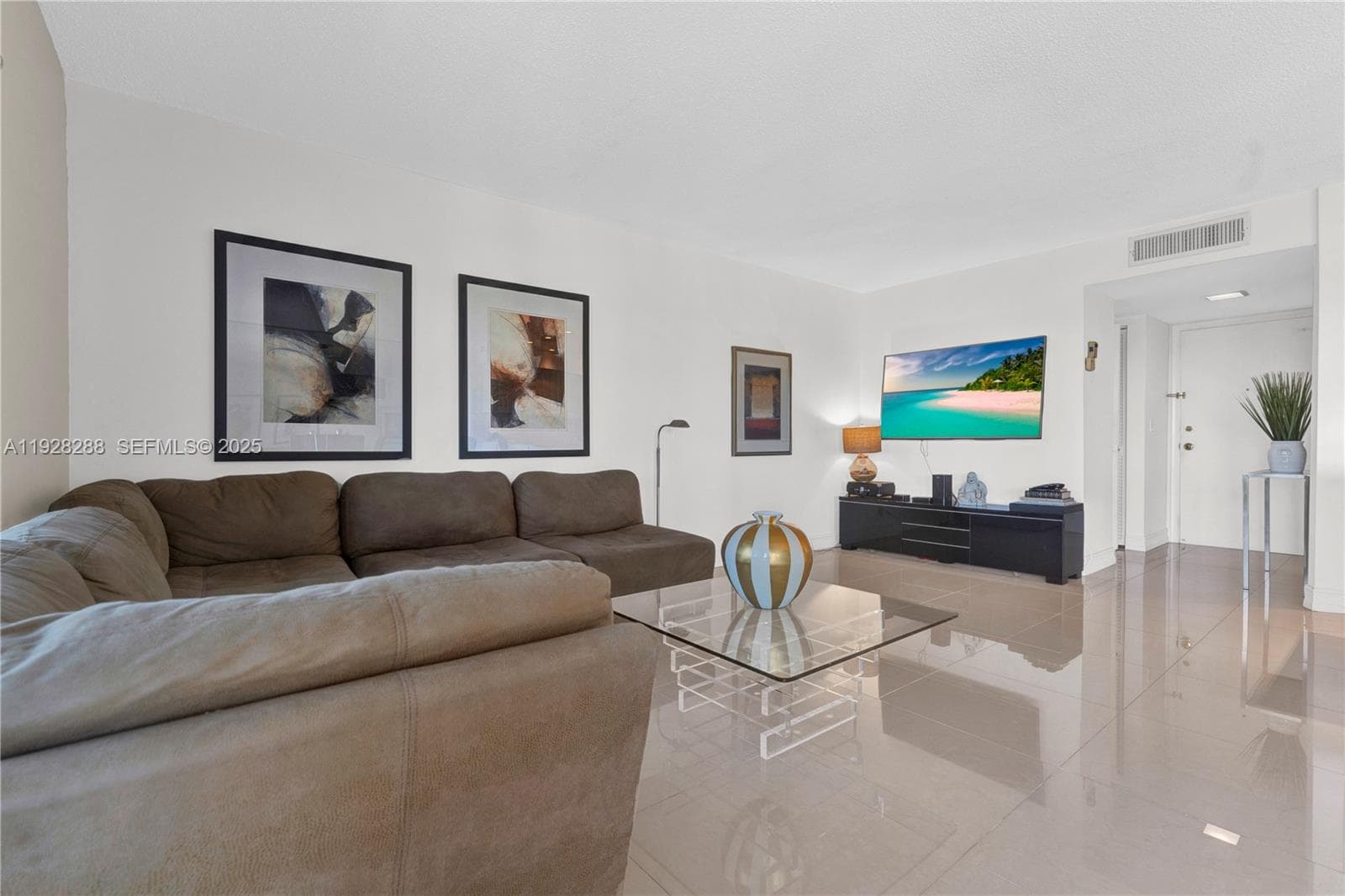 200 Diplomat Pkwy 729 photo 12