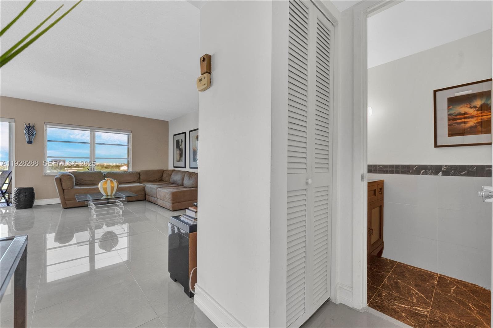 200 Diplomat Pkwy 729 photo 10