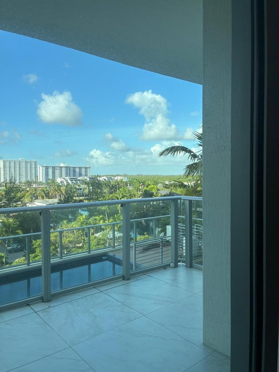 300 Sunny Isles Blvd 4-506 photo 3