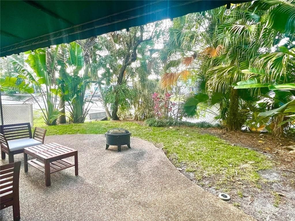 619 Kensington Place photo 2