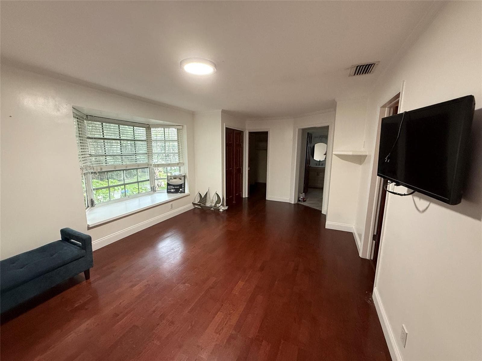 619 Kensington Place photo 16
