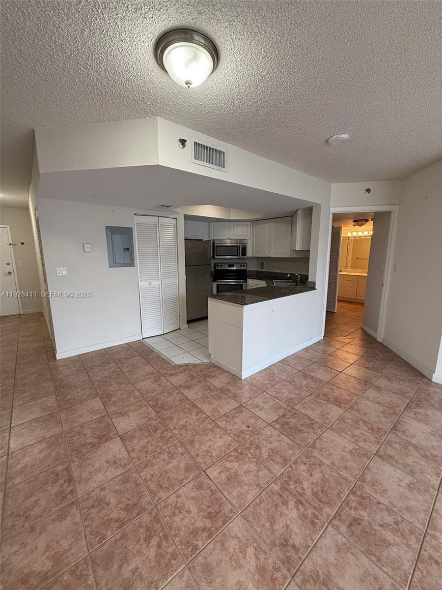 8911 Collins Ave 1103 photo 6