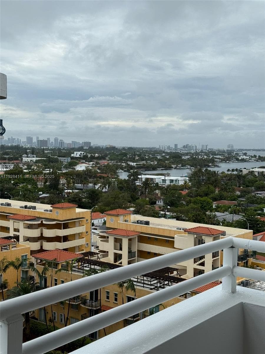 8911 Collins Ave 1103 photo 3