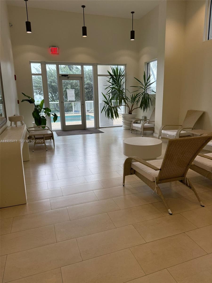 8911 Collins Ave 1103 photo 19