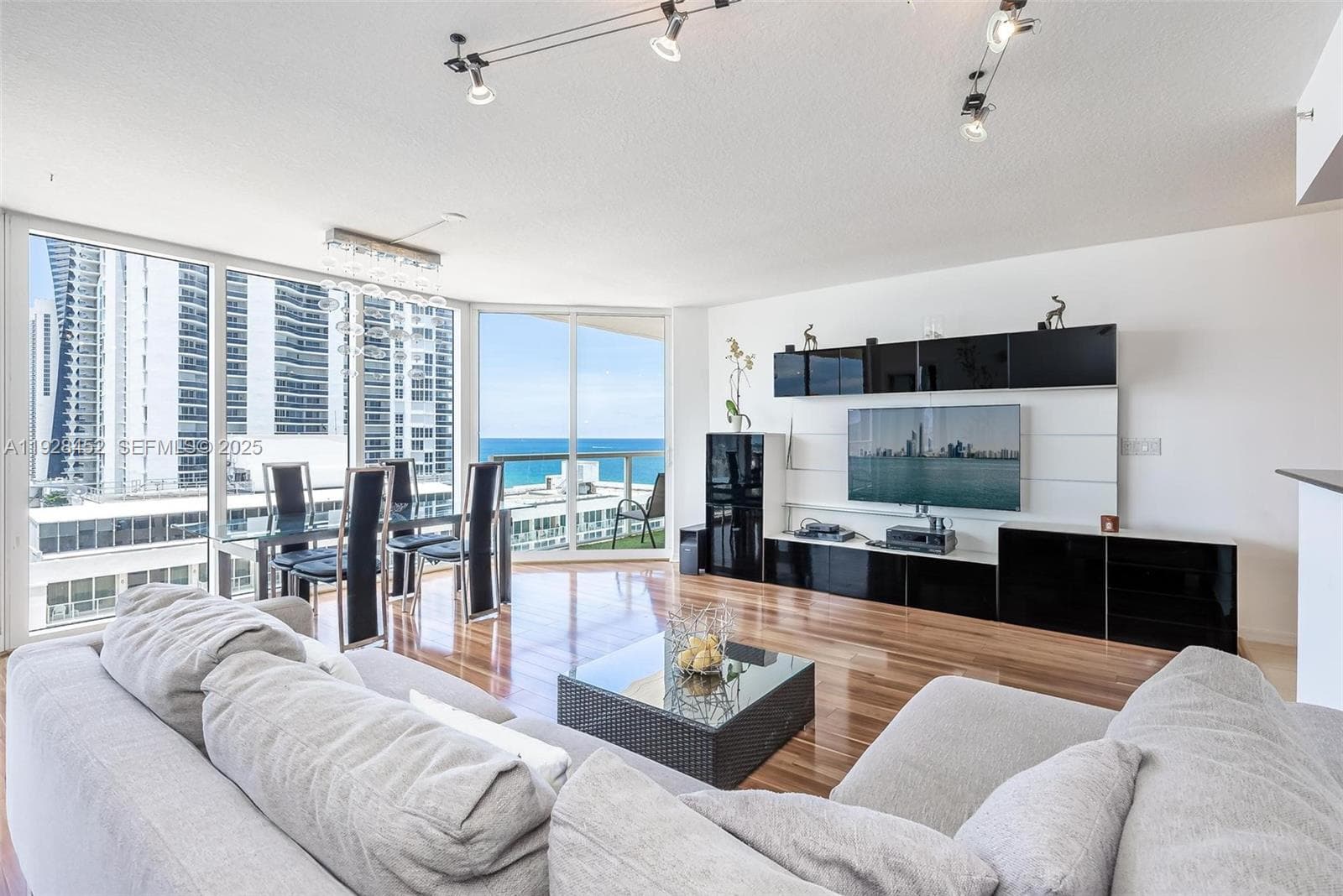 16699 Collins Ave 1507 photo 6