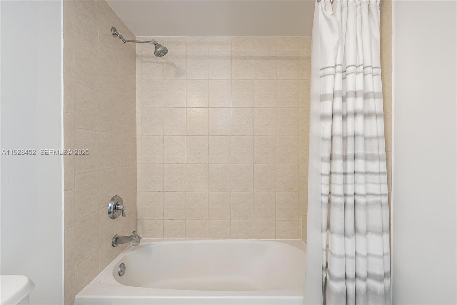 16699 Collins Ave 1507 photo 17