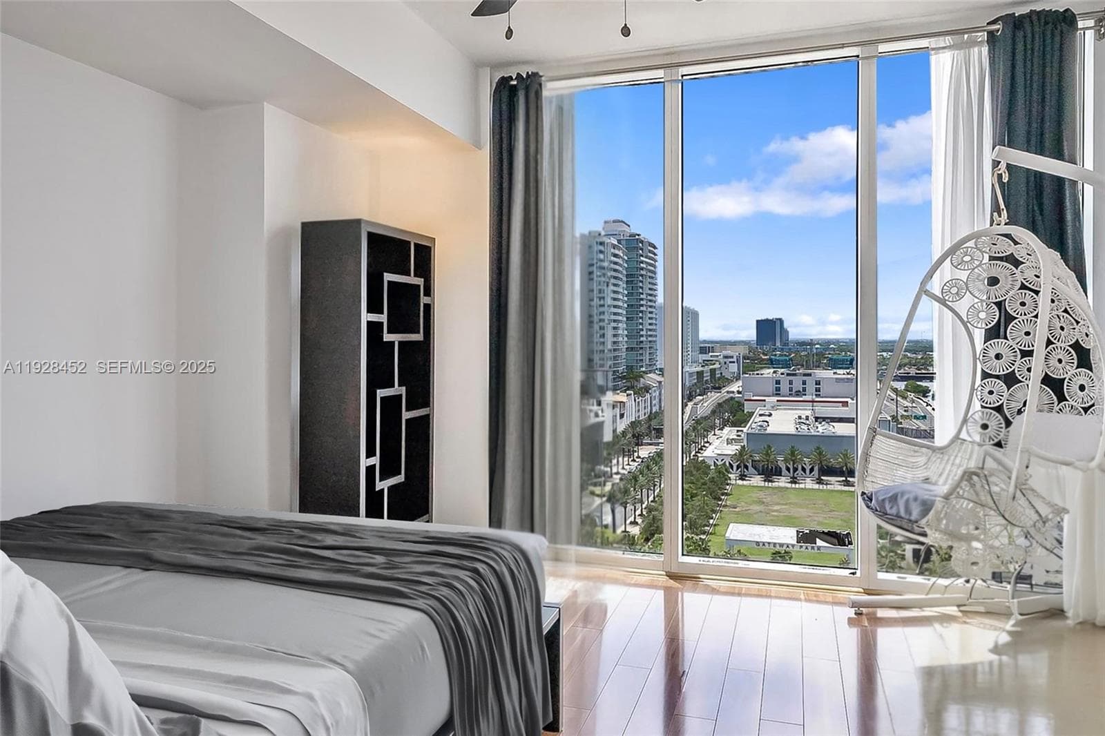 16699 Collins Ave 1507 photo 15