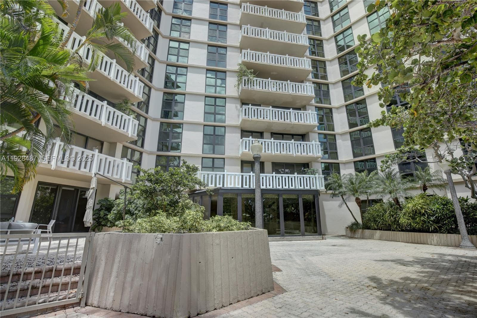 1121 Crandon Blvd E1001 photo 25