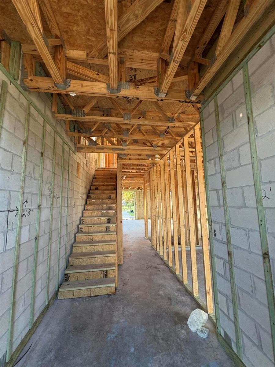 155 Kings Lane photo 9