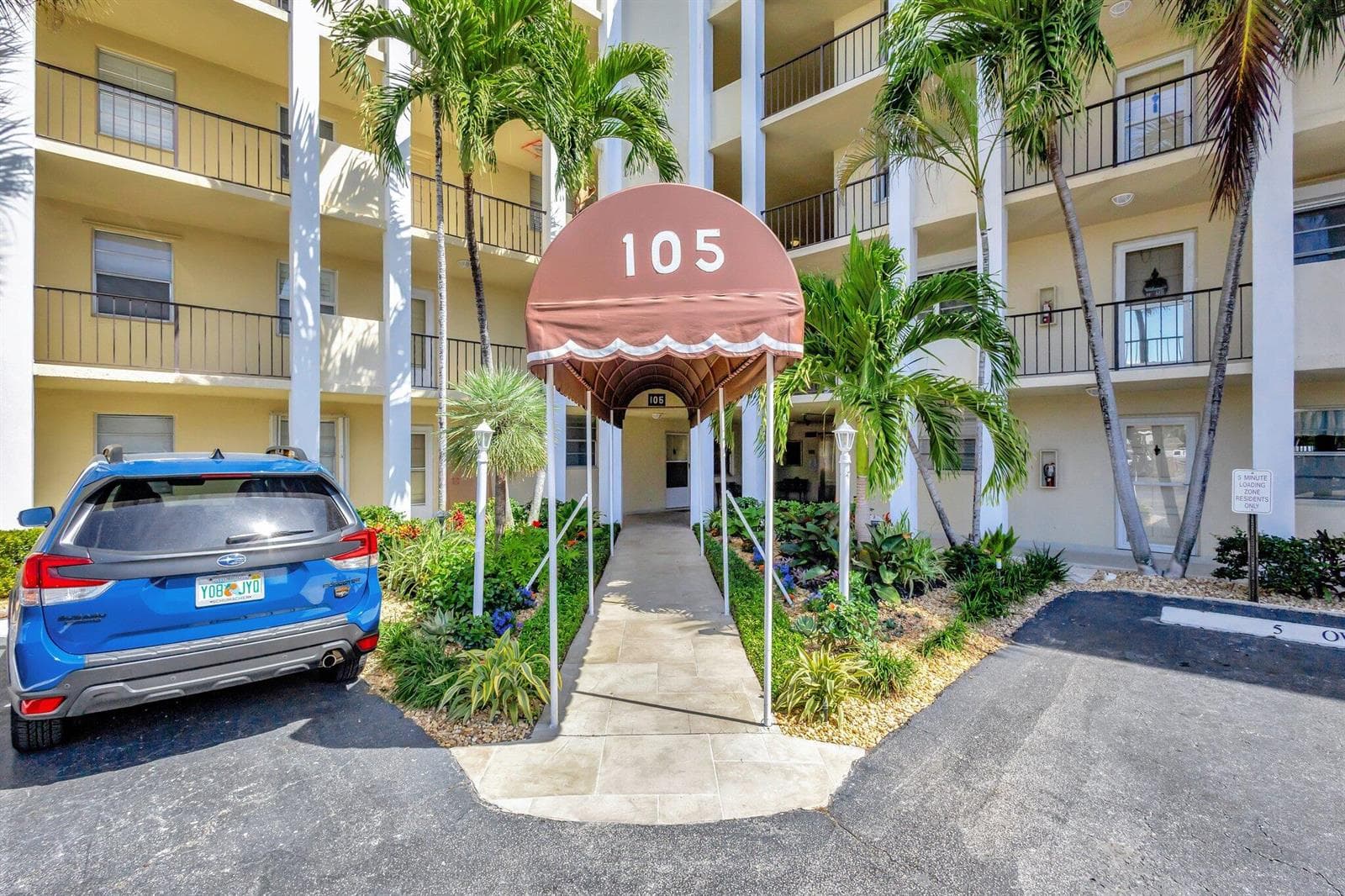 105 Paradise Harbour Boulevard 307 photo 19