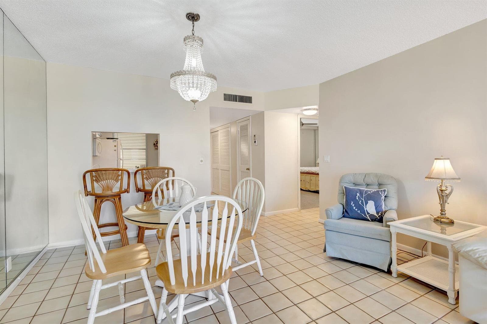 105 Paradise Harbour Boulevard 307 photo 8