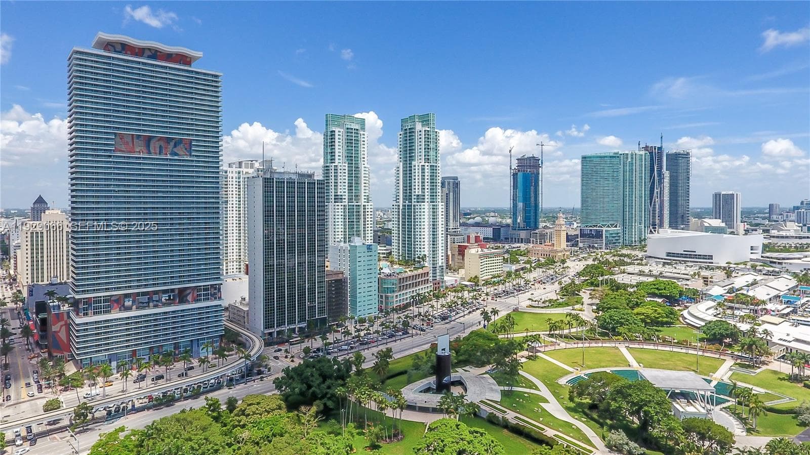 50 Biscayne Blvd 503 photo 3