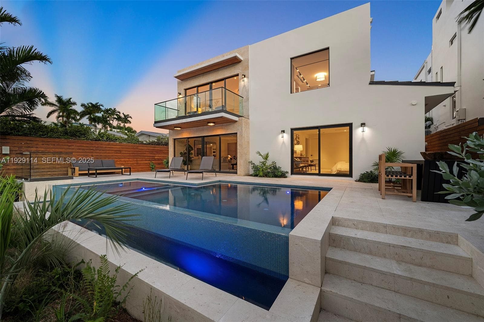 1815 Fairhaven Pl photo 4