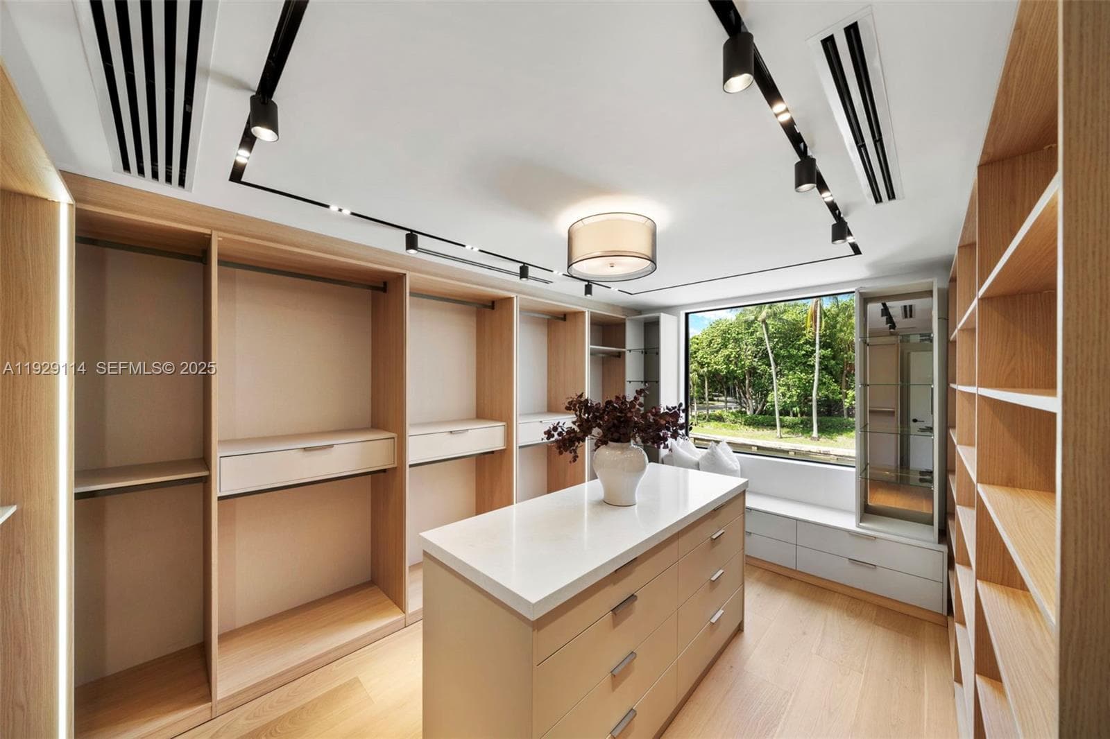 1815 Fairhaven Pl photo 25