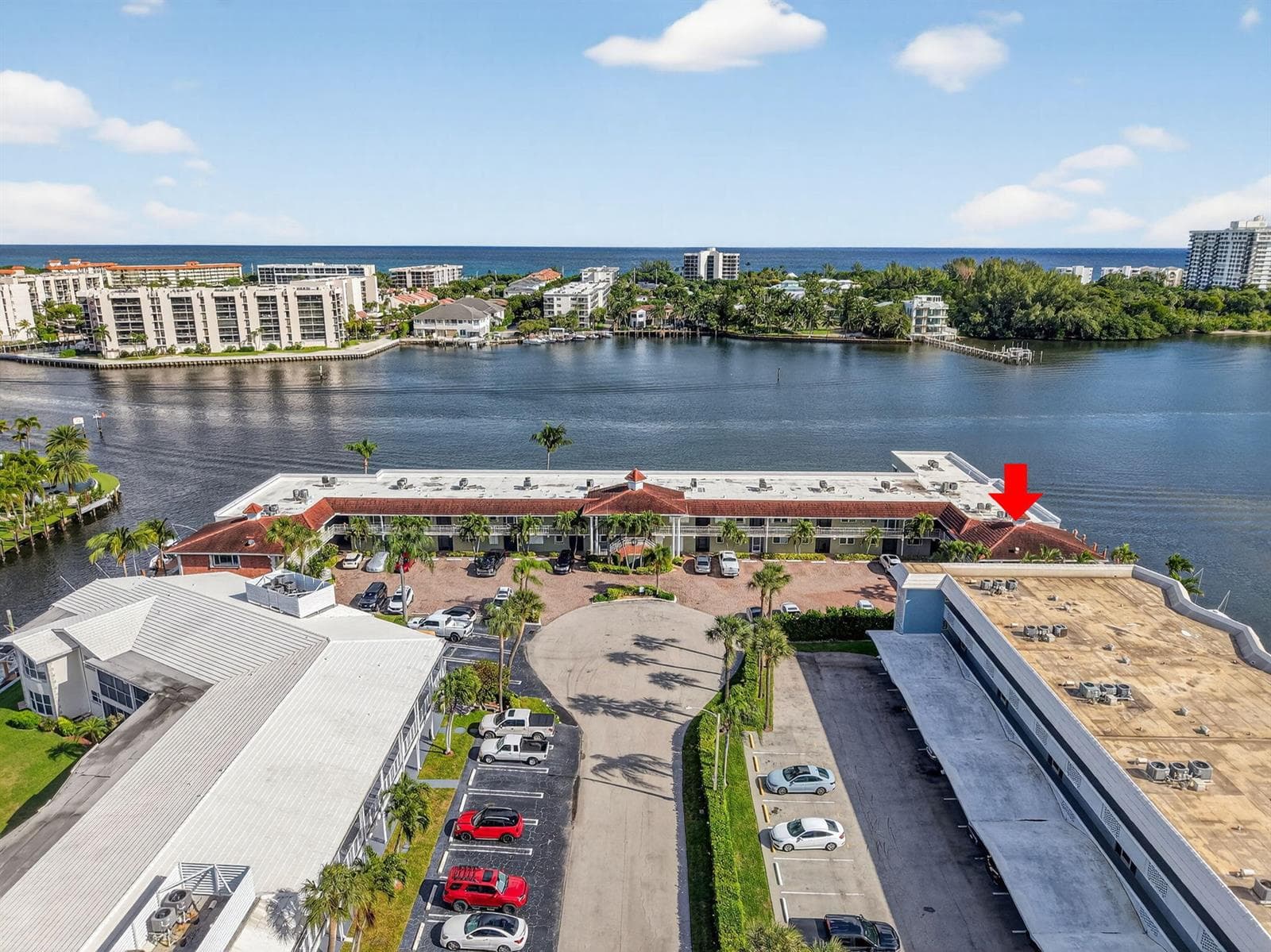 711 NE Harbour Terrace 3120 photo 1
