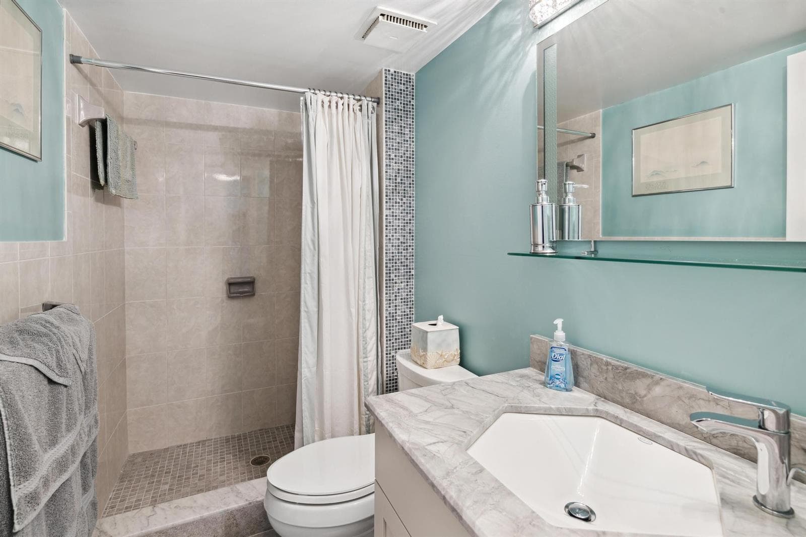 3200 Port Royale Drive 1208 photo 16