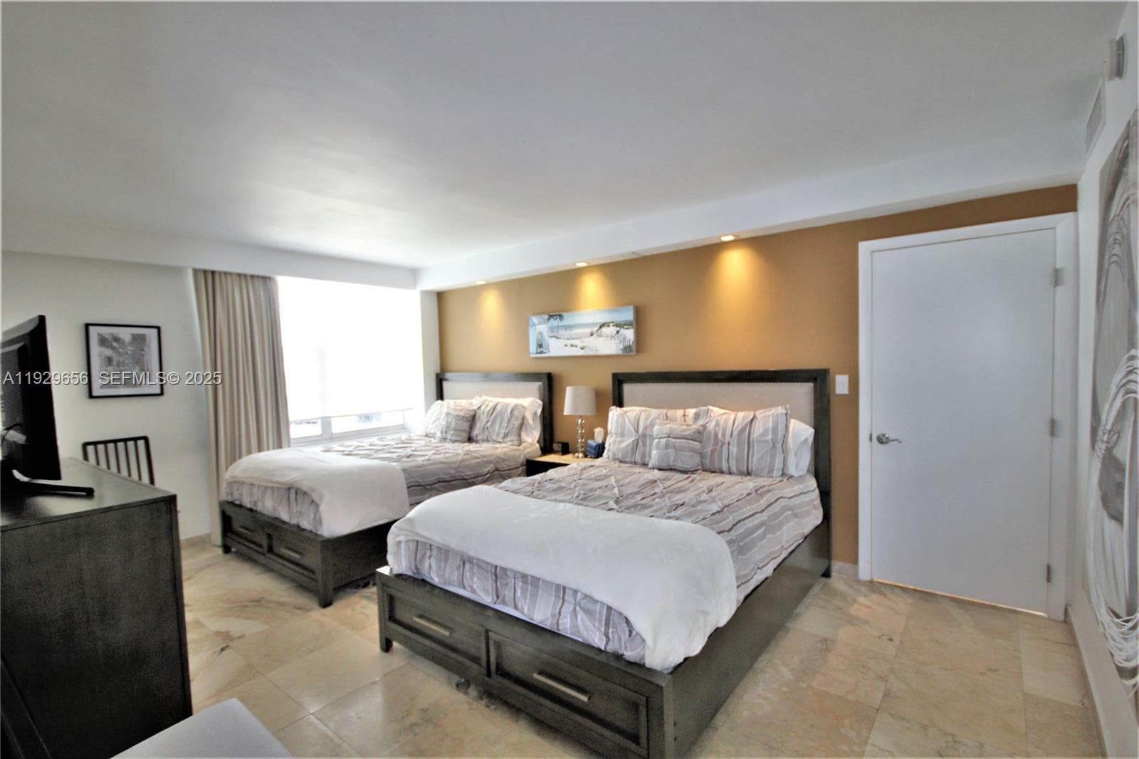 5161 Collins Ave 1610 photo 10