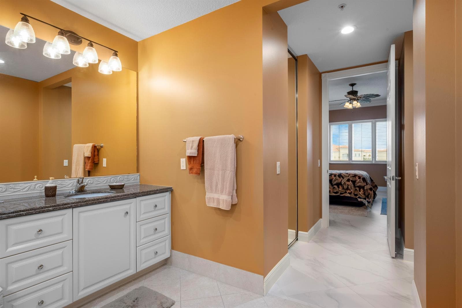 8 Harbour Isle Drive E Ph5 photo 13