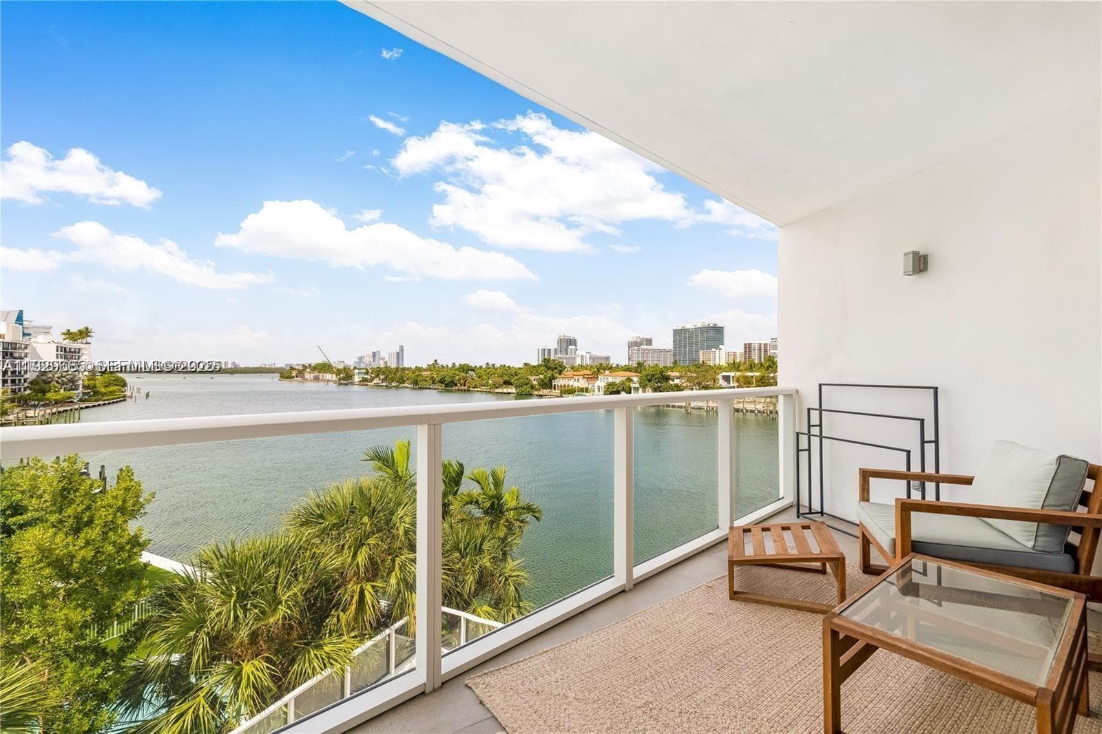 9821 Bay Harbor Dr 503 photo 5