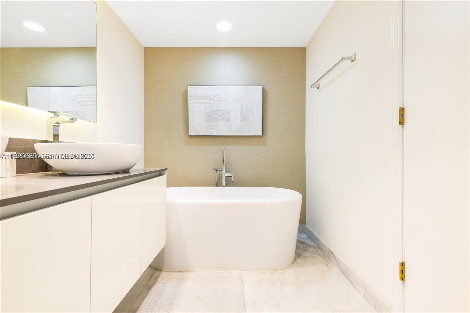 9821 Bay Harbor Dr 503 photo 11
