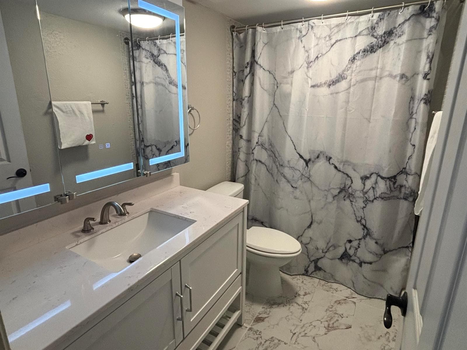5600 N Flagler Drive 401 photo 14