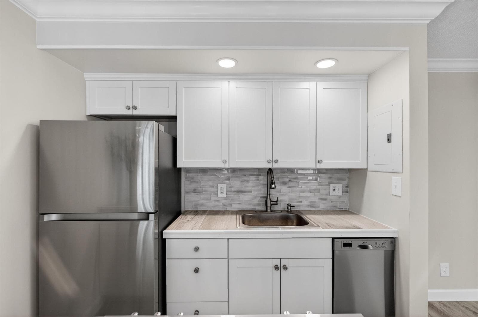 3600 N Ocean Drive 223 photo 13