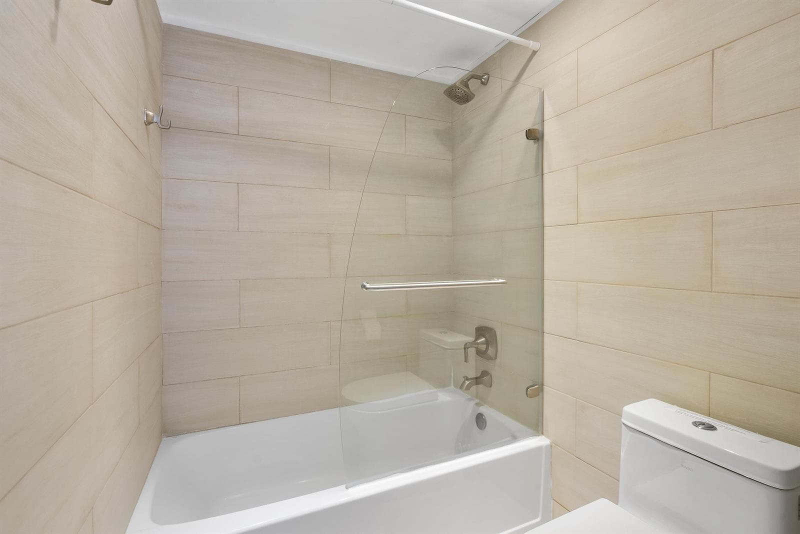 4001 S Ocean Drive 8E photo 12