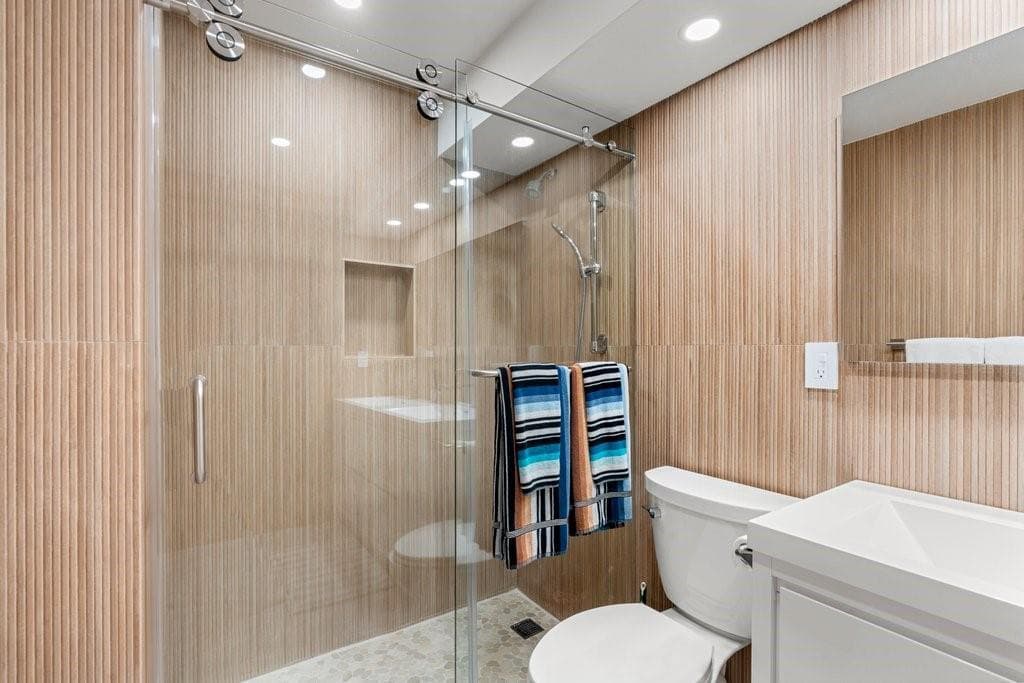 2030 S Ocean Drive 1407 photo 20