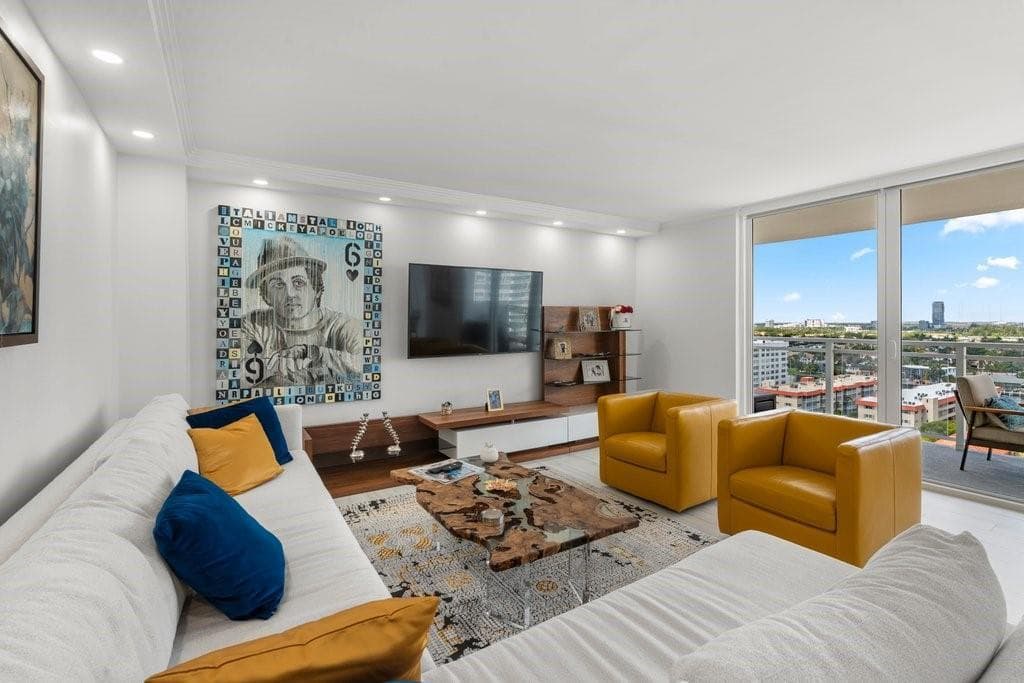 2030 S Ocean Drive 1407 photo 4