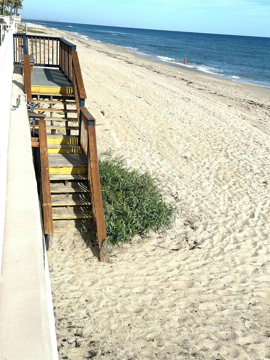 3540 S Ocean Boulevard 409 photo 2