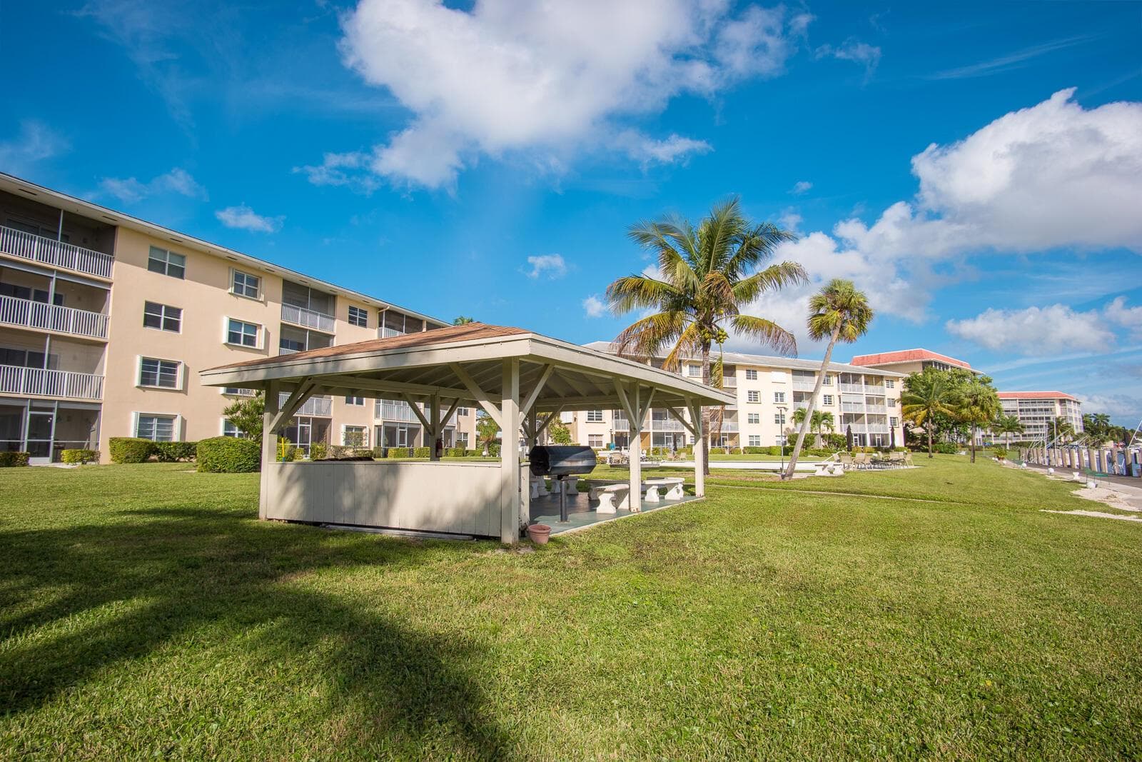 230 N Federal Highway 205 photo 6