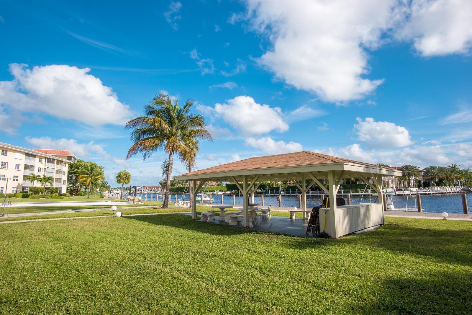 230 N Federal Highway 205 photo 5