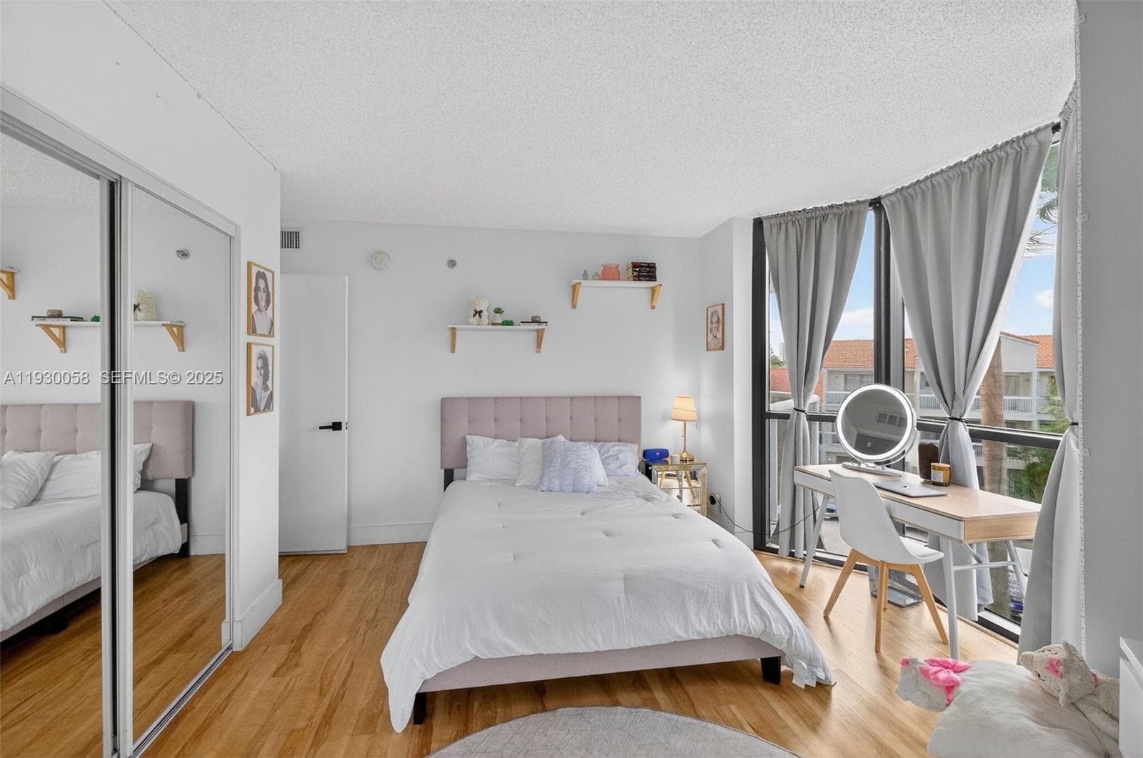 3598 Yacht Club Dr 302 photo 17