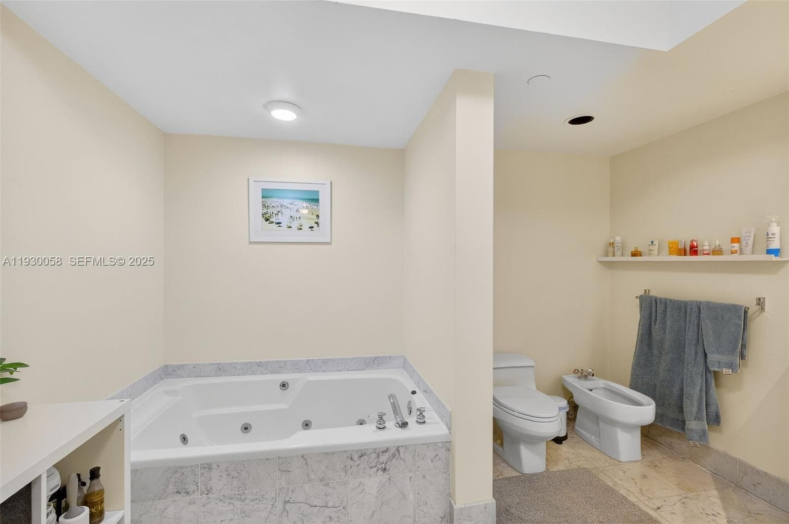 3598 Yacht Club Dr 302 photo 15