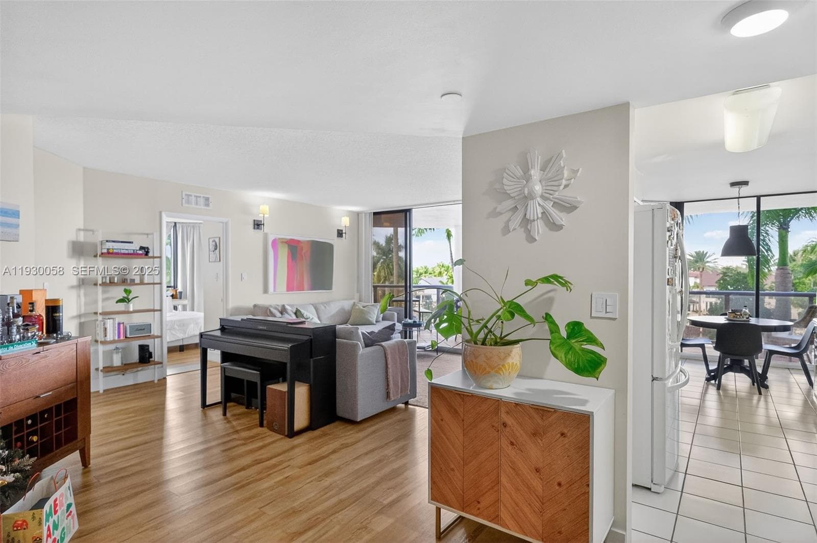 3598 Yacht Club Dr 302 photo 4