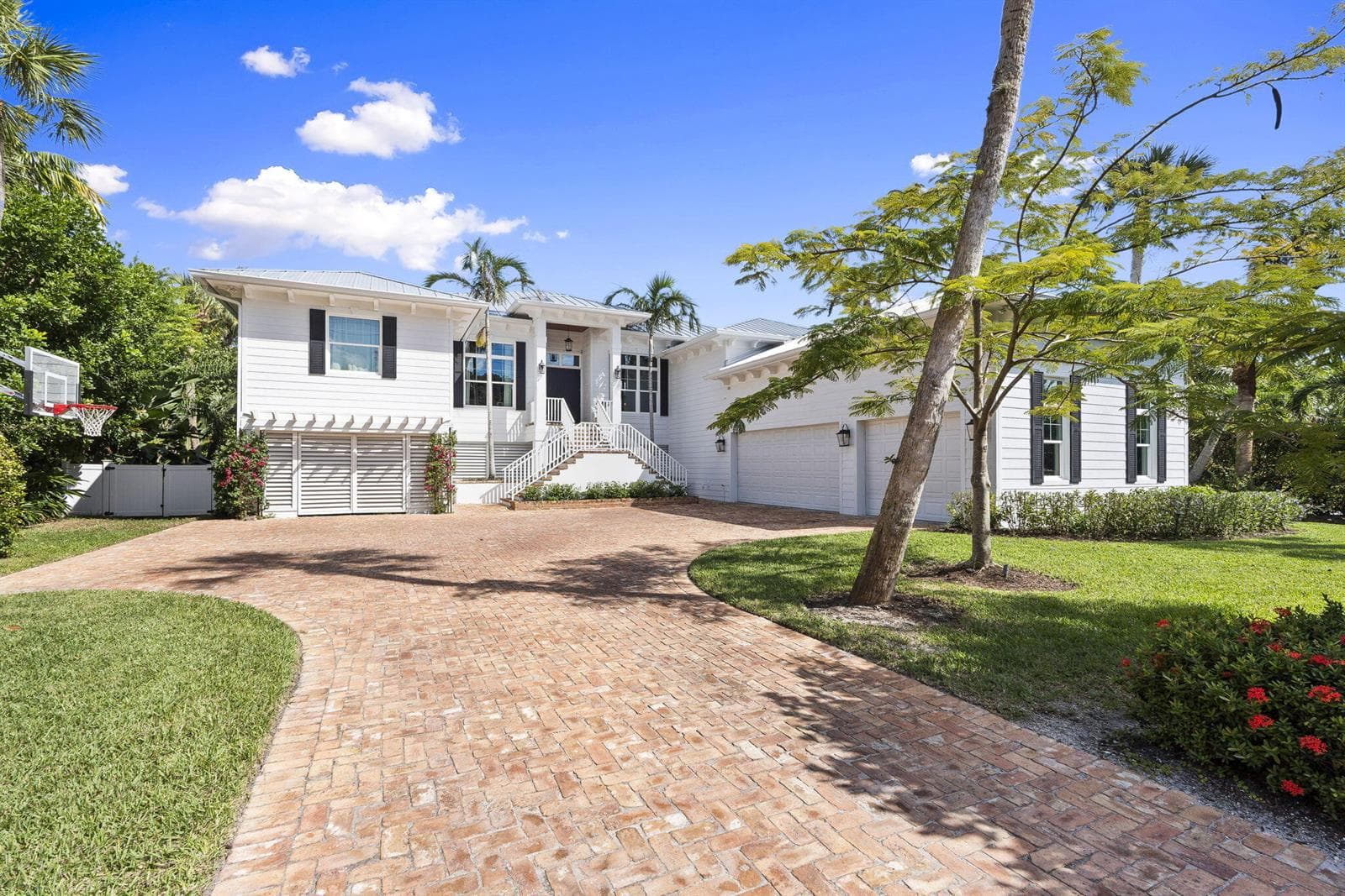 54 S Sewalls Point Road 1