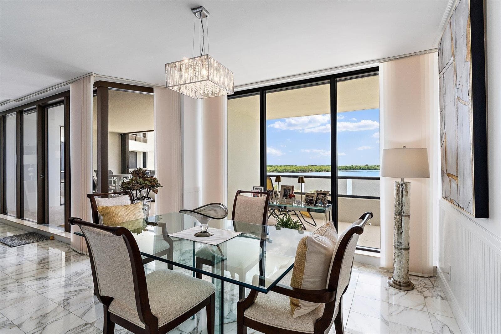 100 Lakeshore Drive 457 photo 16