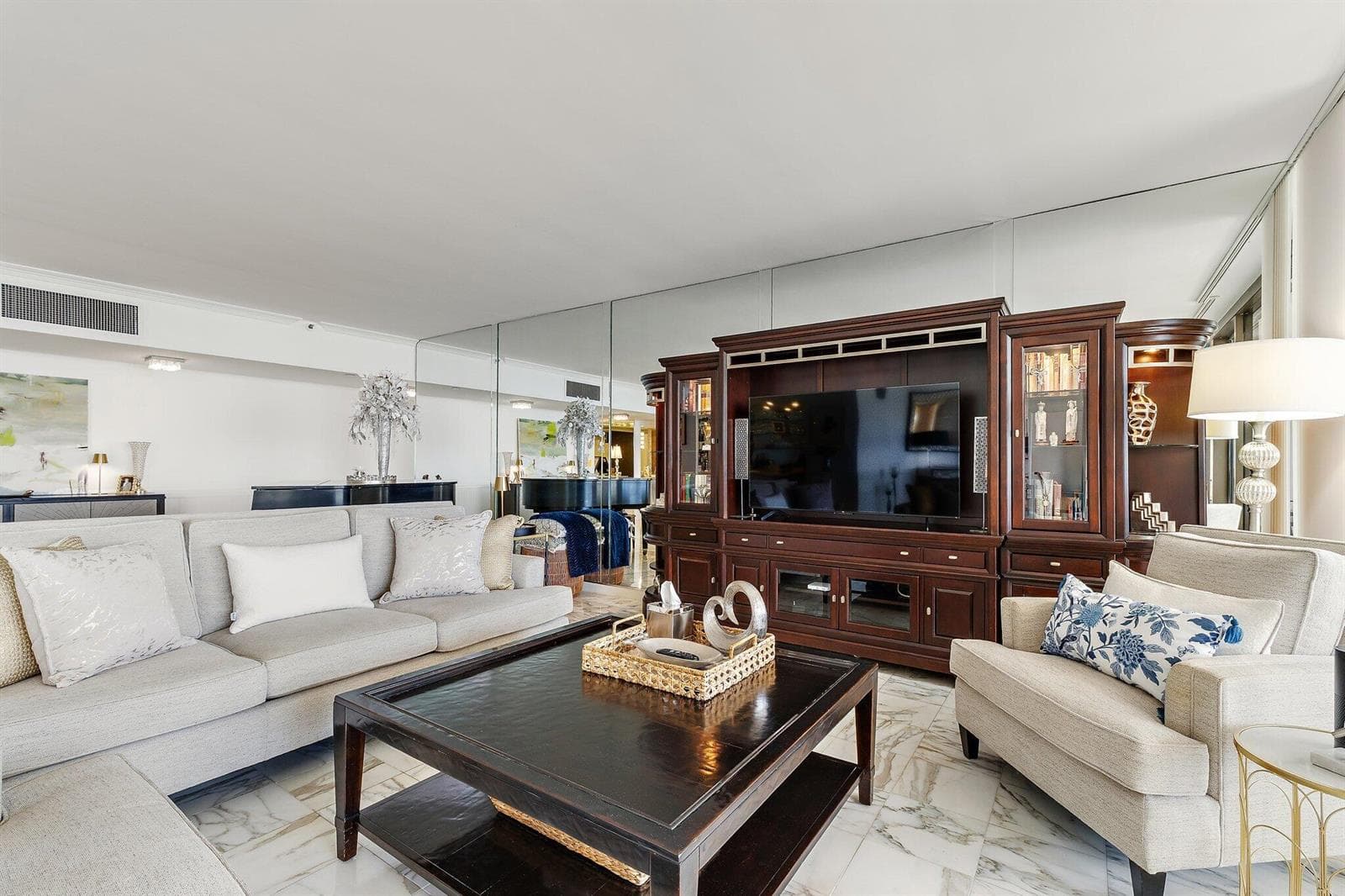 100 Lakeshore Drive 457 photo 12