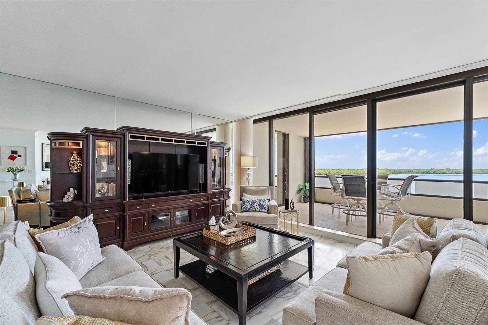 100 Lakeshore Drive 457 photo 11