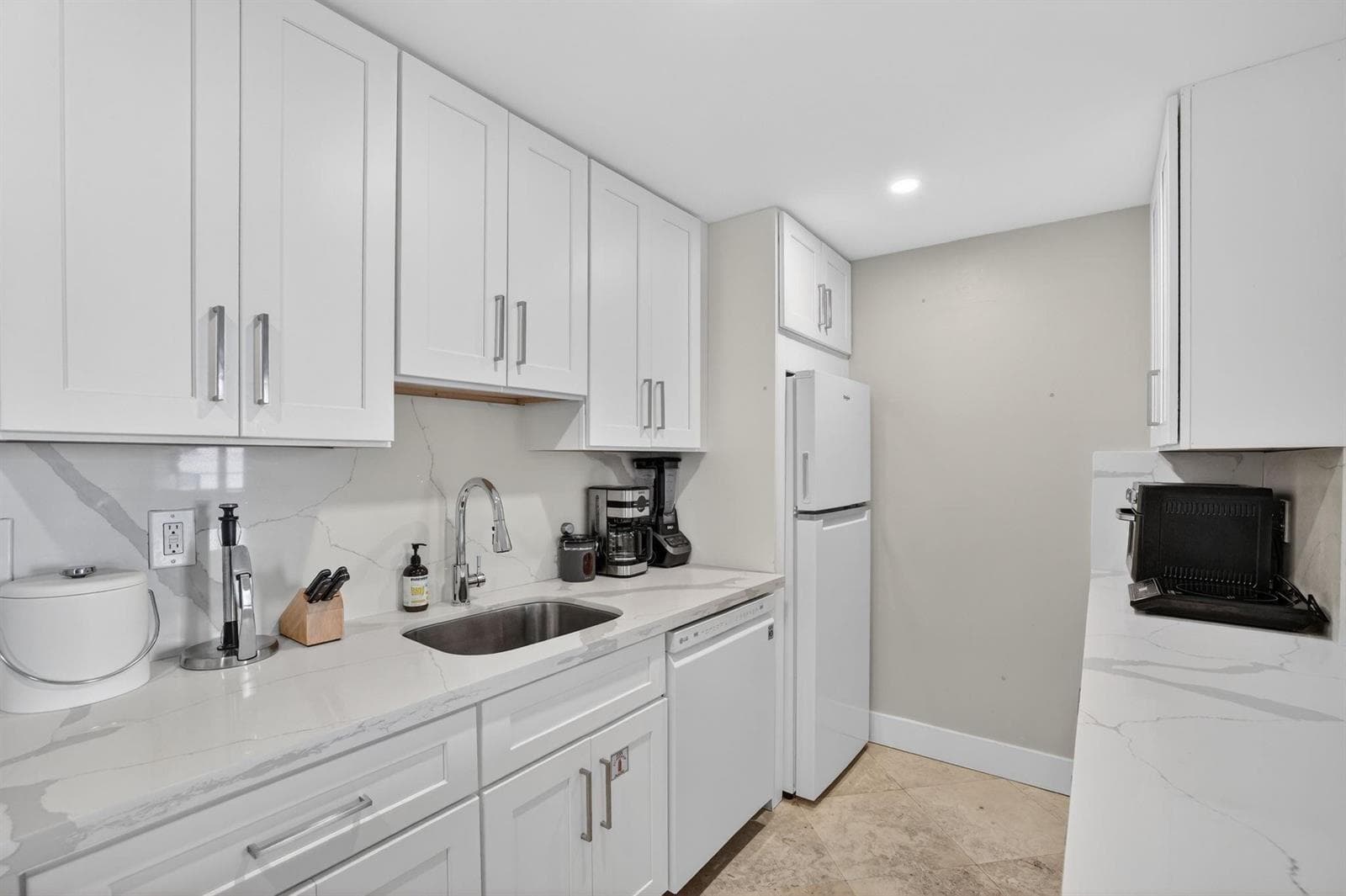4040 Galt Ocean Drive 708 photo 21