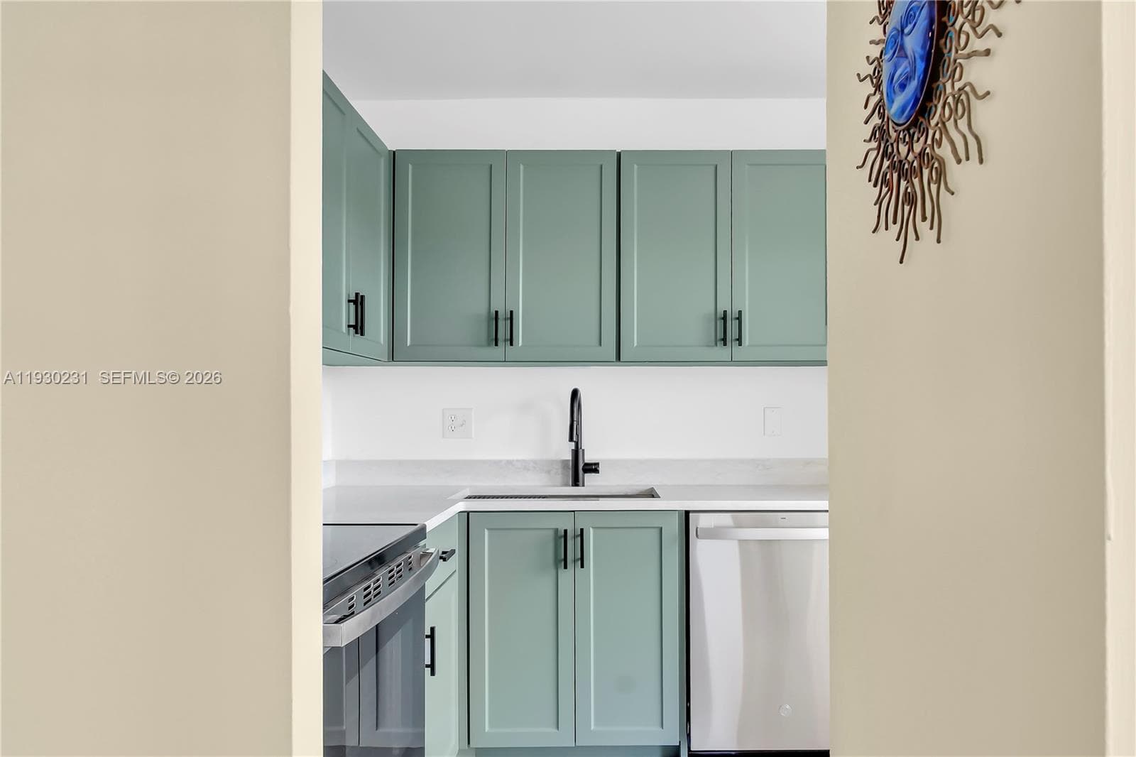 7 Colonial Club Drive 302 photo 6