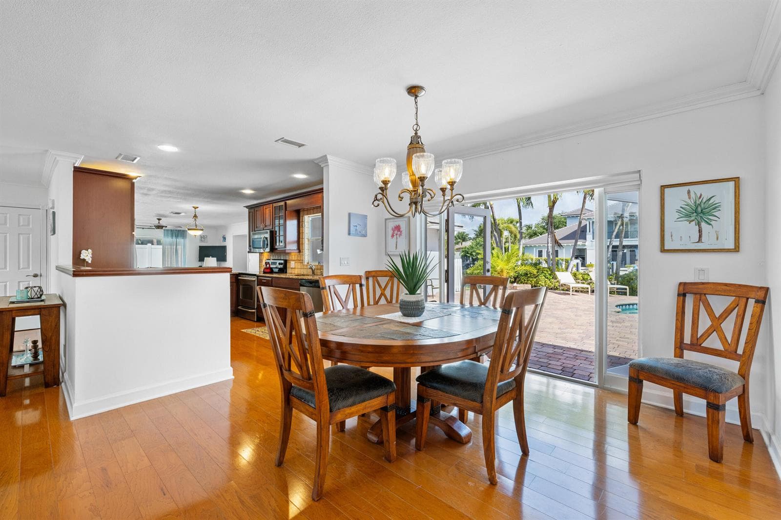 925 Cypress Drive photo 5