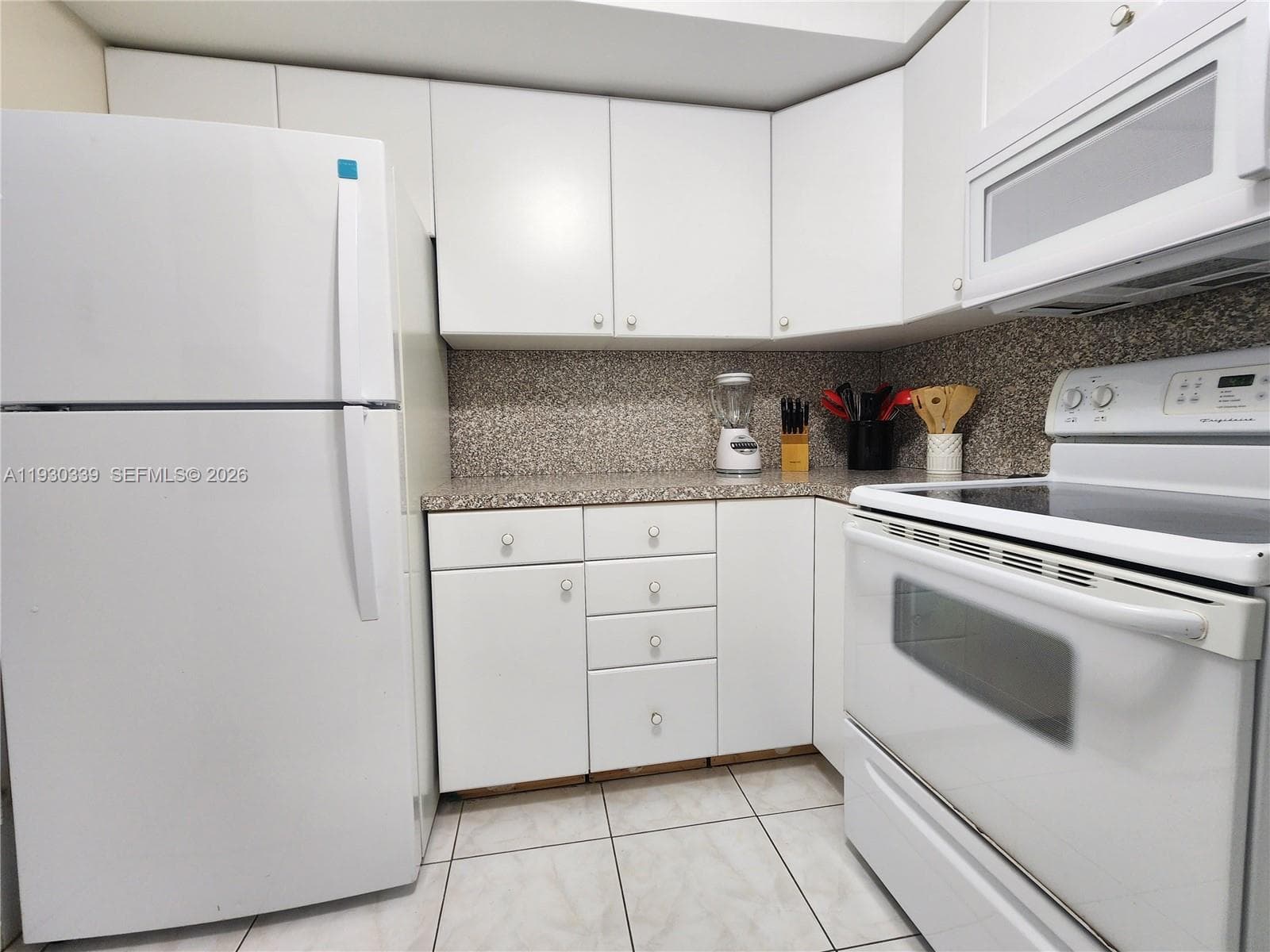 3505 S Ocean Dr 508 photo 9