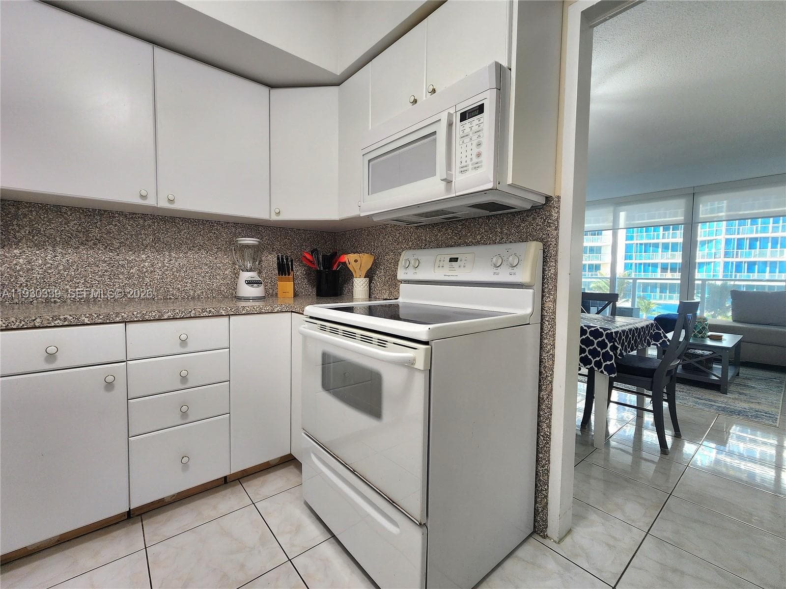 3505 S Ocean Dr 508 photo 10