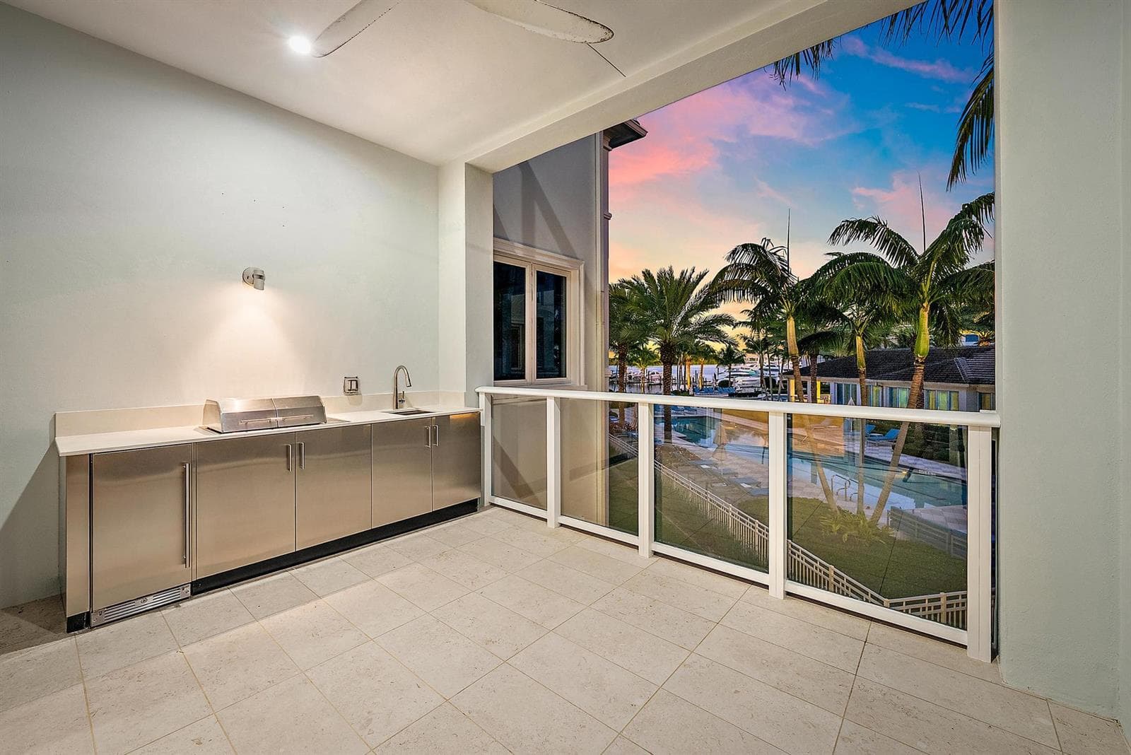 112 Water Club Court N photo 12
