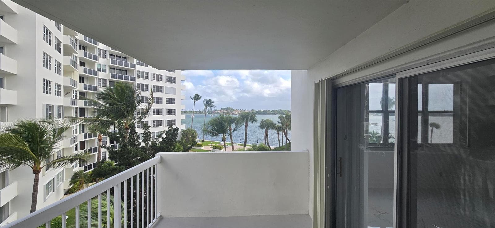 2600 N Flagler Drive 403 photo 11